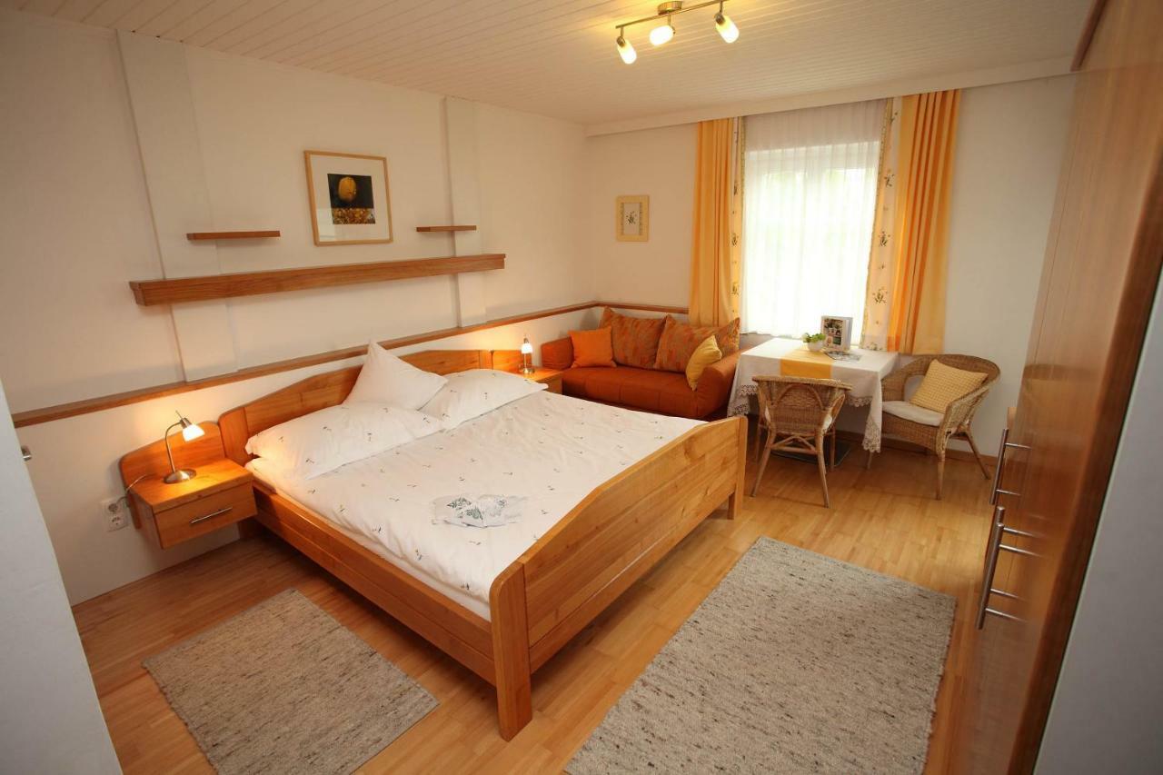 Anger  Kleinhofers Himbeernest Bed & Breakfast エクステリア 写真